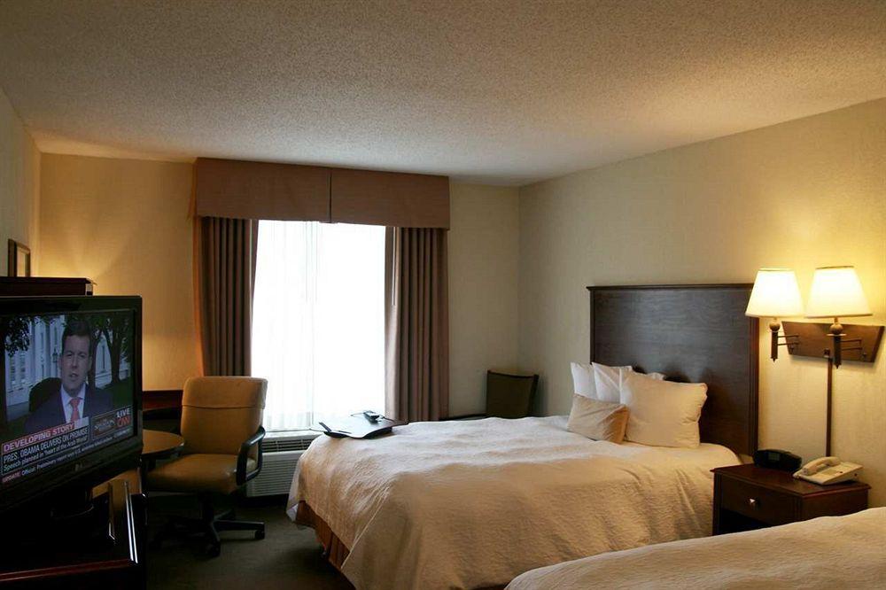 Hampton Inn & Suites Oxford-Anniston Bagian luar foto