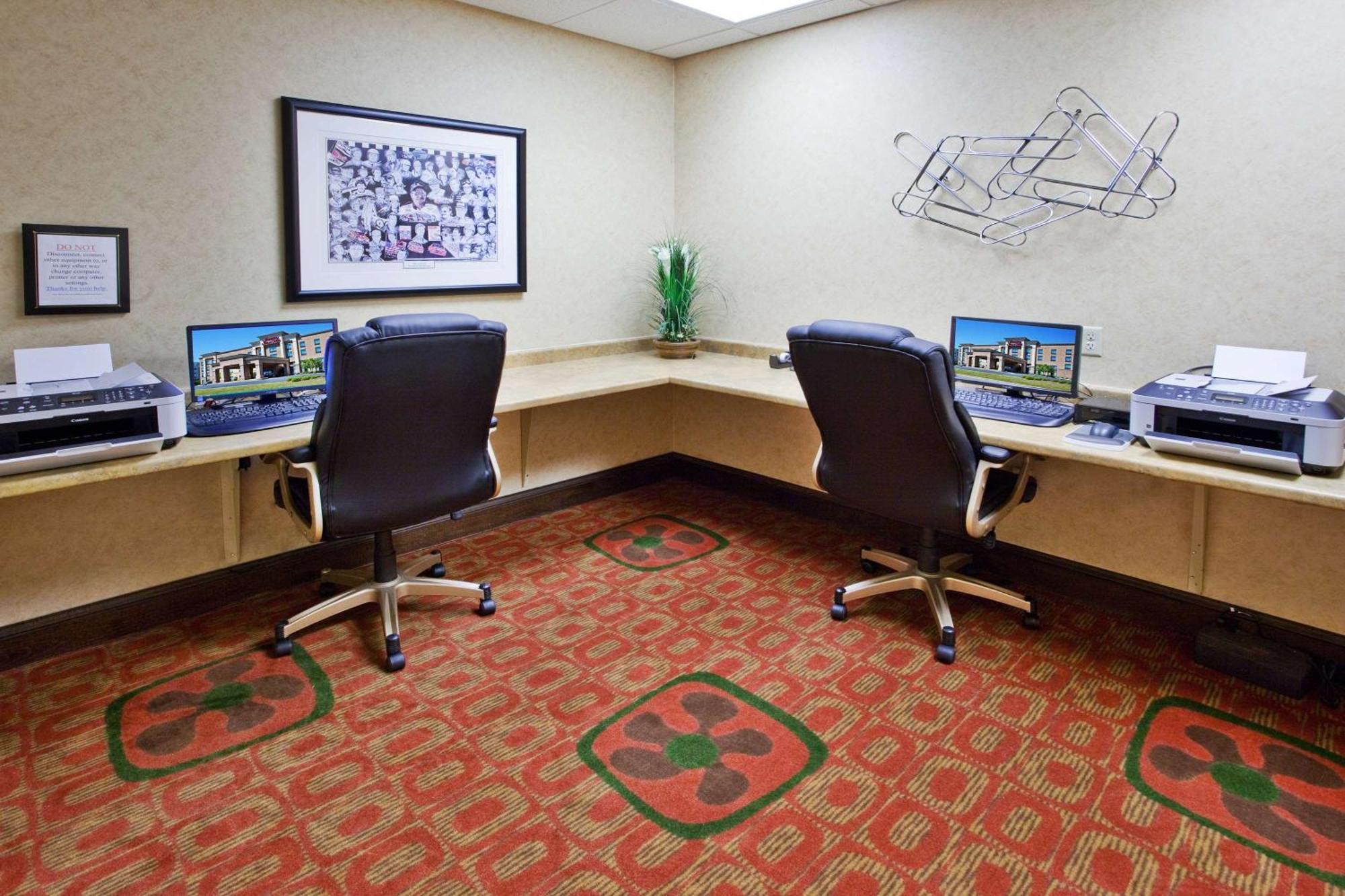 Hampton Inn & Suites Oxford-Anniston Bisnis foto