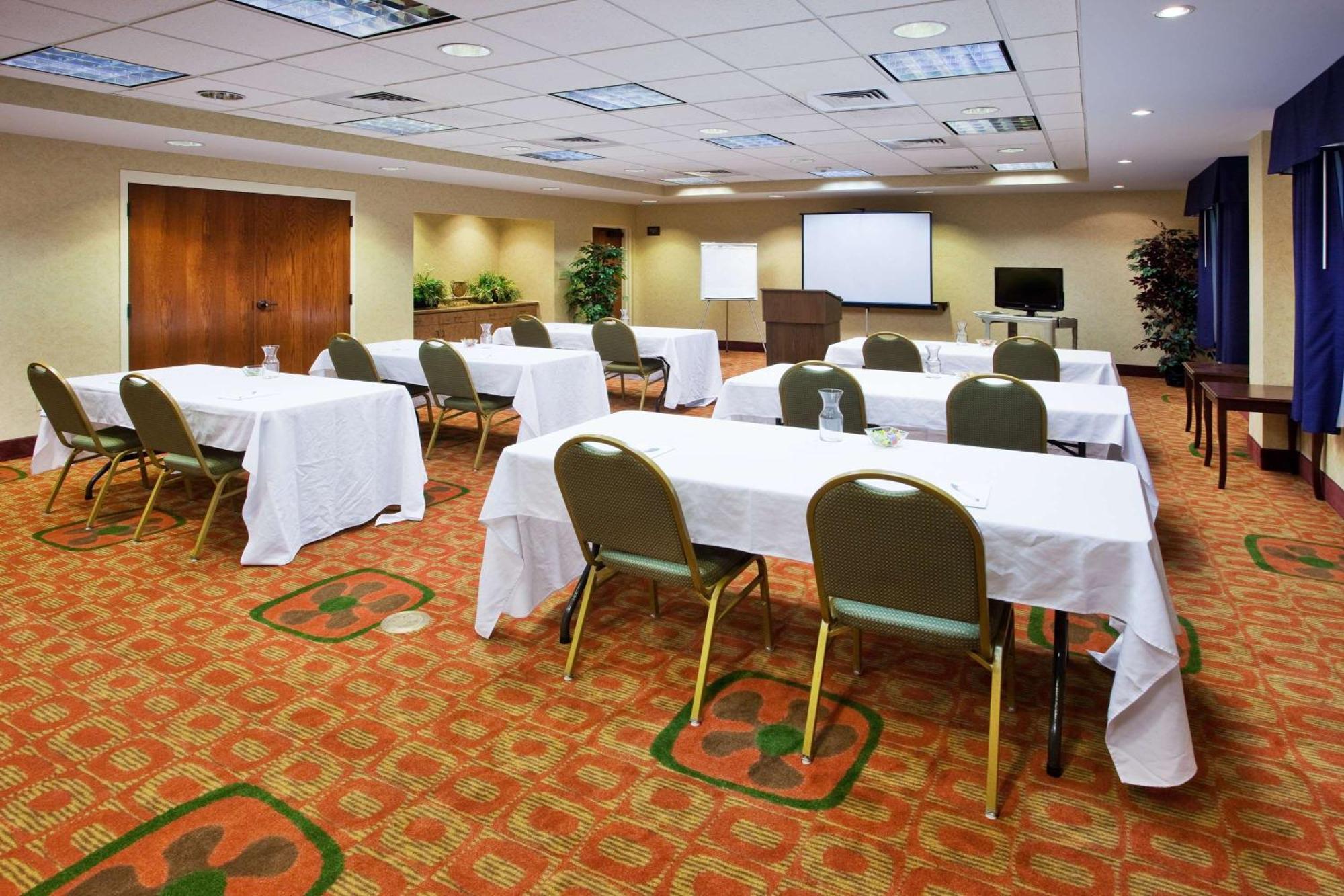 Hampton Inn & Suites Oxford-Anniston Bisnis foto