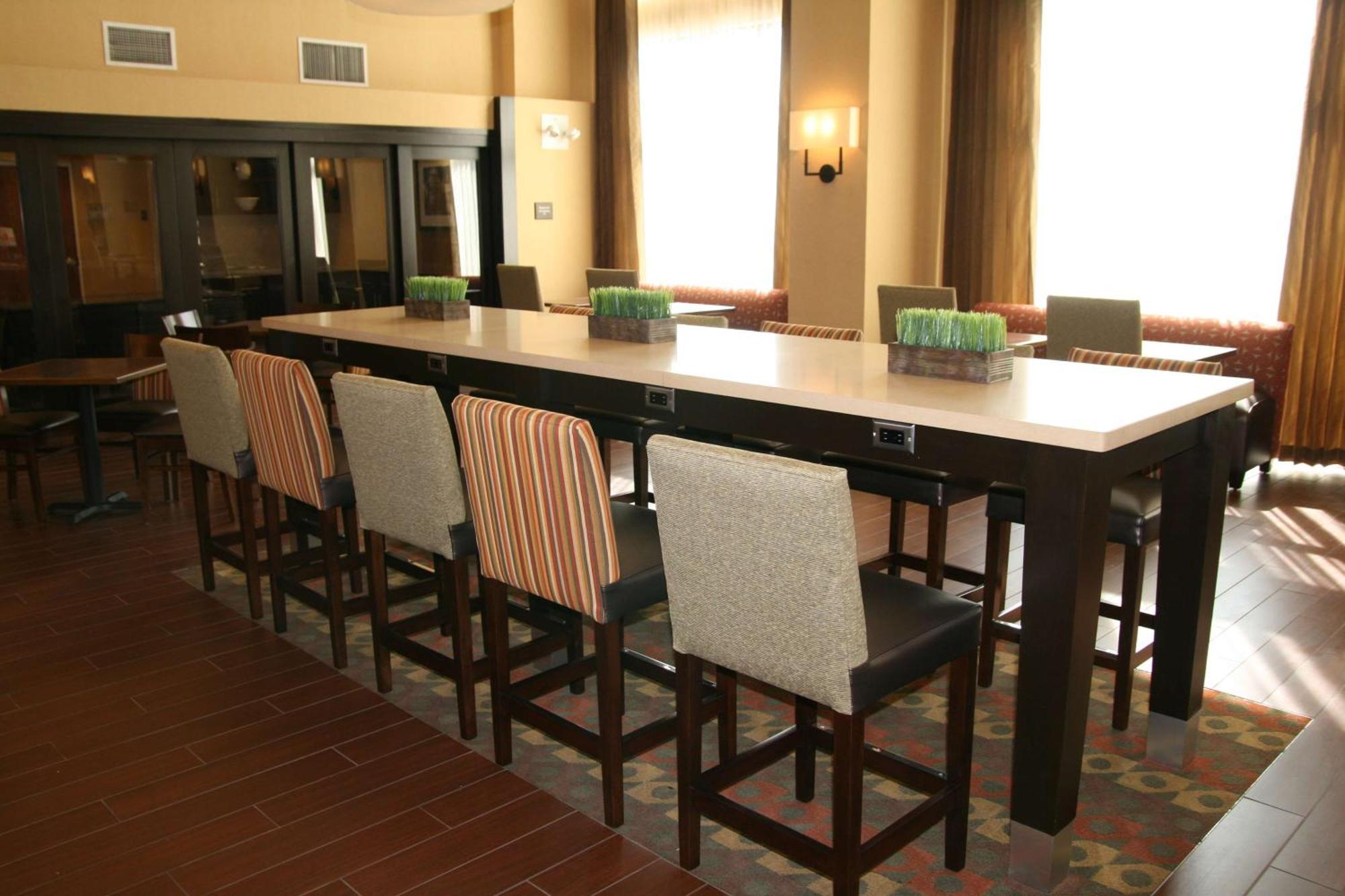 Hampton Inn & Suites Oxford-Anniston Bagian luar foto