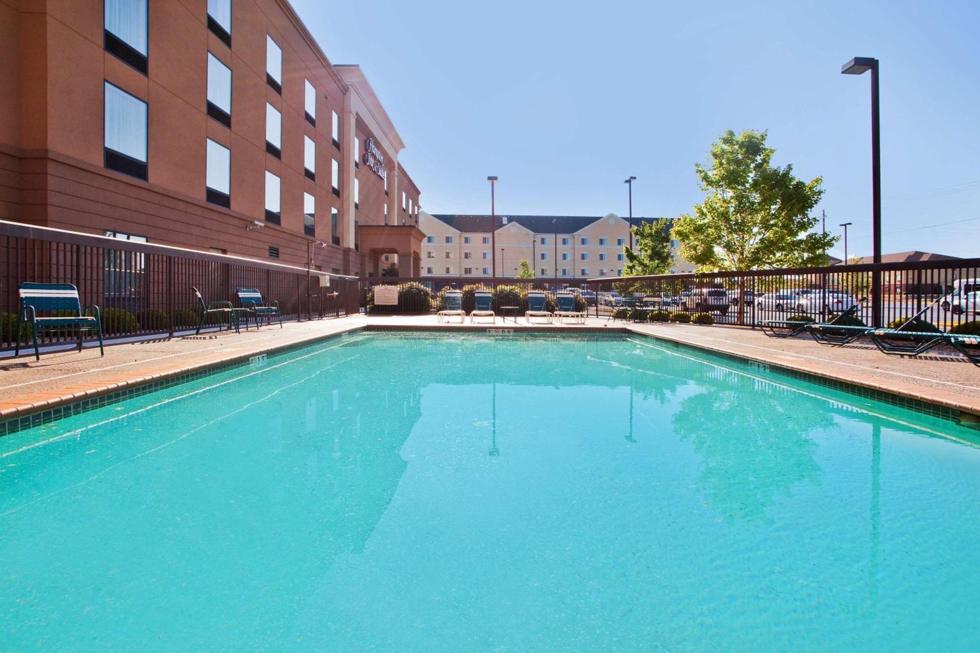 Hampton Inn & Suites Oxford-Anniston Bagian luar foto