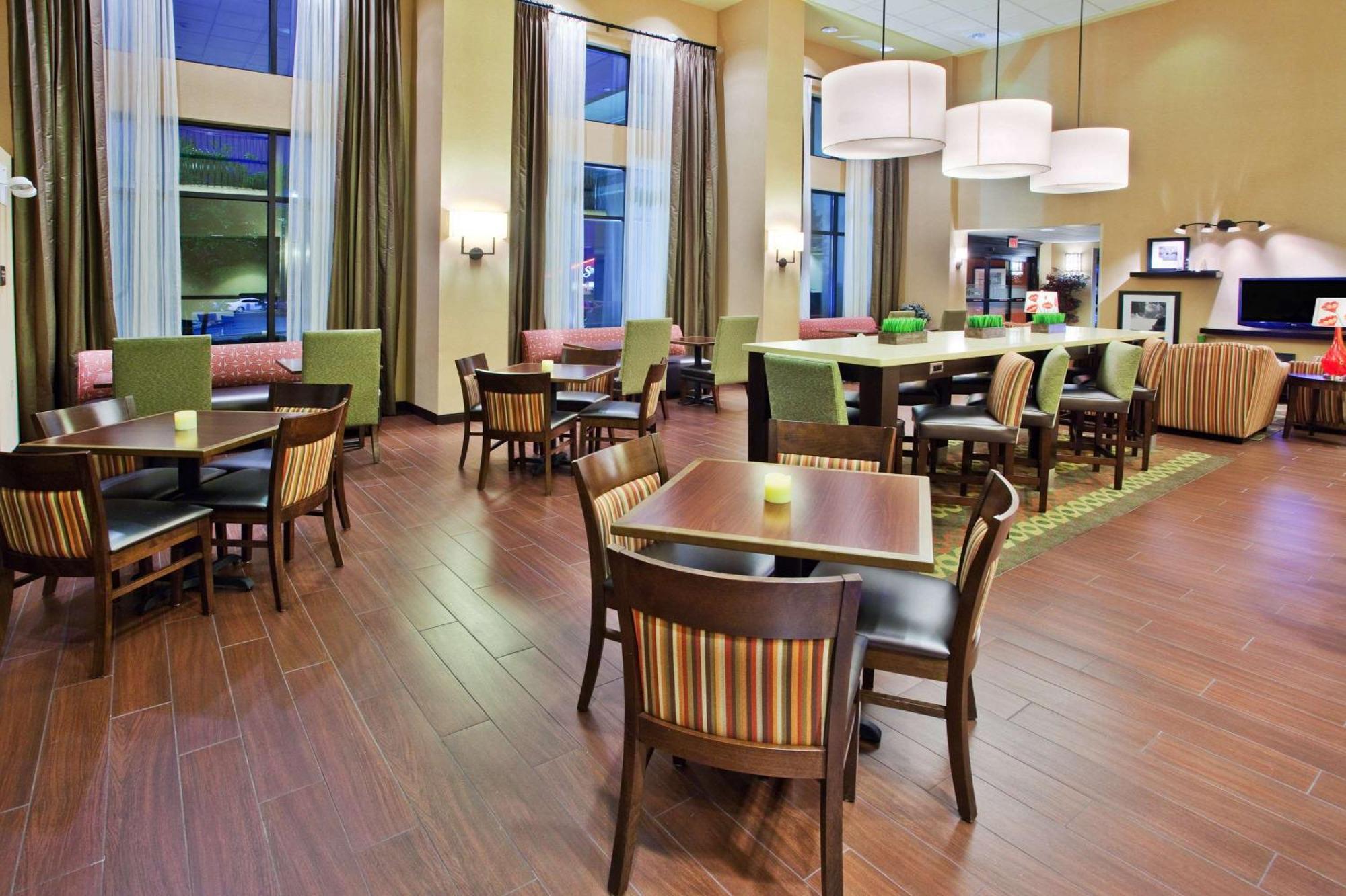 Hampton Inn & Suites Oxford-Anniston Restoran foto